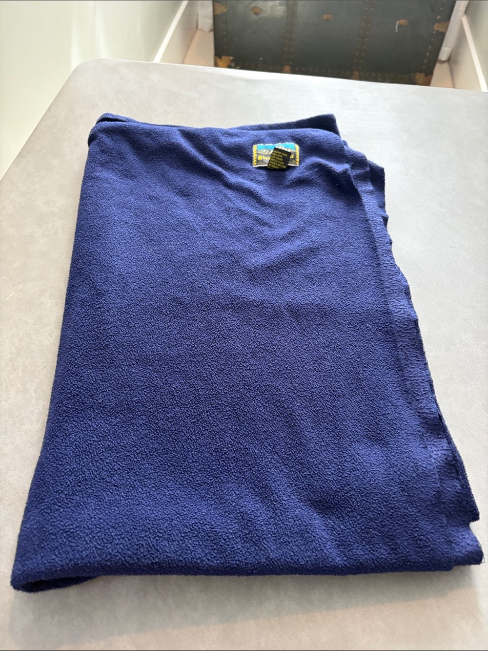 Roundy Ridge Navy Light Weight Fleece Throw Blanket 50” x 60”
